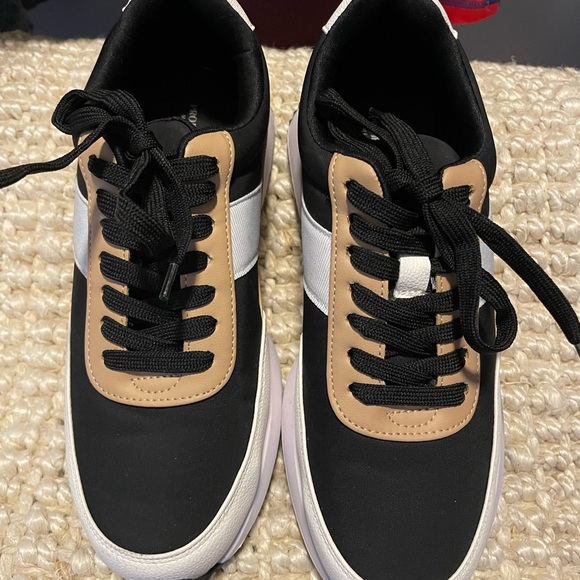 Project Cloud Women's Black and Tan Athletic Sneakers - Picture 4 of 5